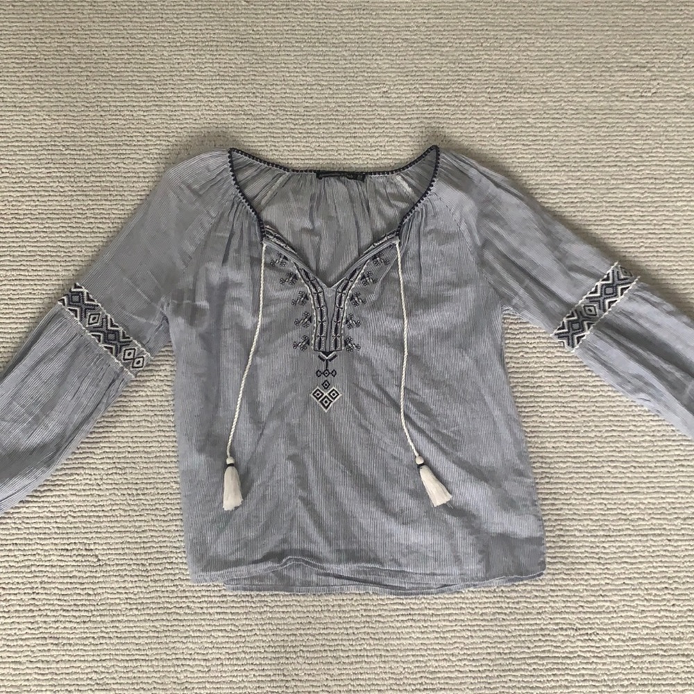 Striped A&F top with patterns